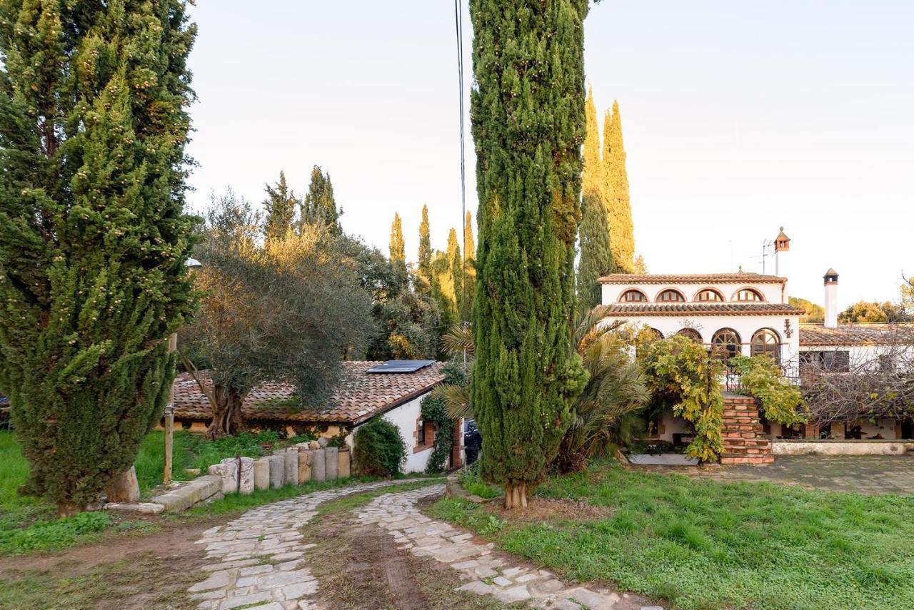 Masia Can Manent Del Bosc S XVIII Santa Eulalia de Ronsana Exterior photo